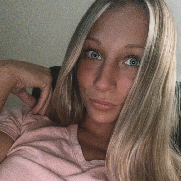 Meet your Posher, Alexandria - Picture 1 of 1